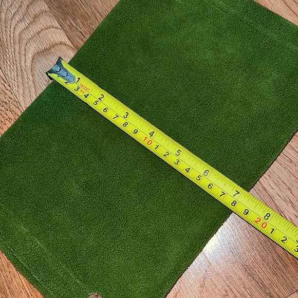 Infinity Winter Neck Scarf For kids NWOT - Picture 3 of 6